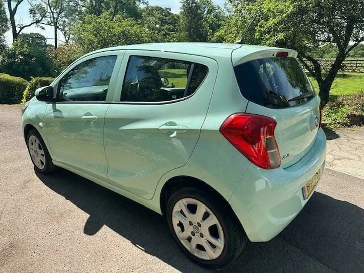 2017-vauxhall-viva-10i-se-big-9