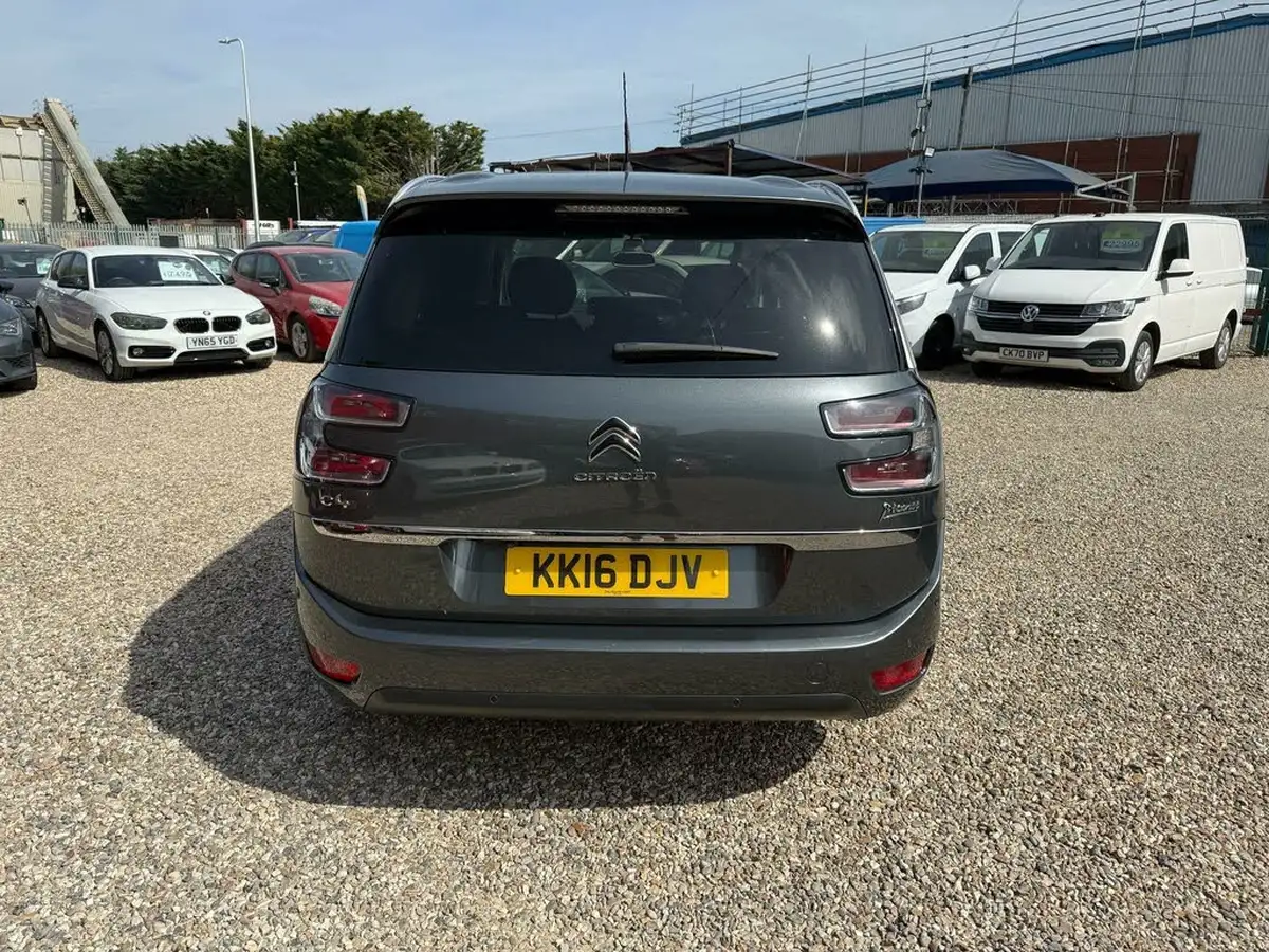 2016-citroen-grand-c4-picasso-16bluehdi-flair-eat6-big-7