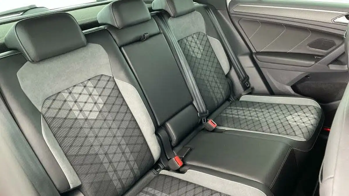 2022-volkswagen-tiguan-15-tsi-r-line-big-21