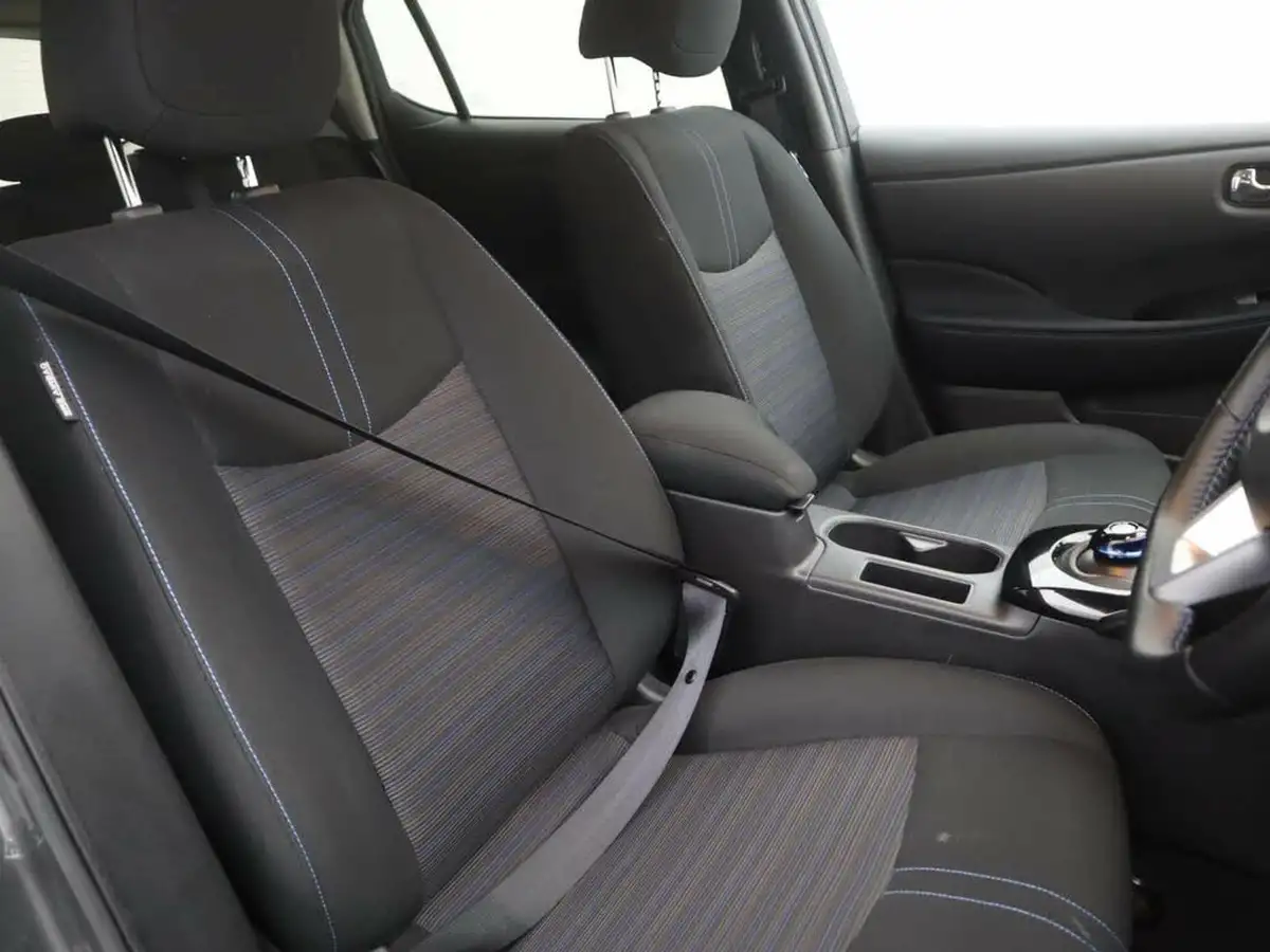 2024-nissan-leaf-e-n-connecta-39kwh-big-10