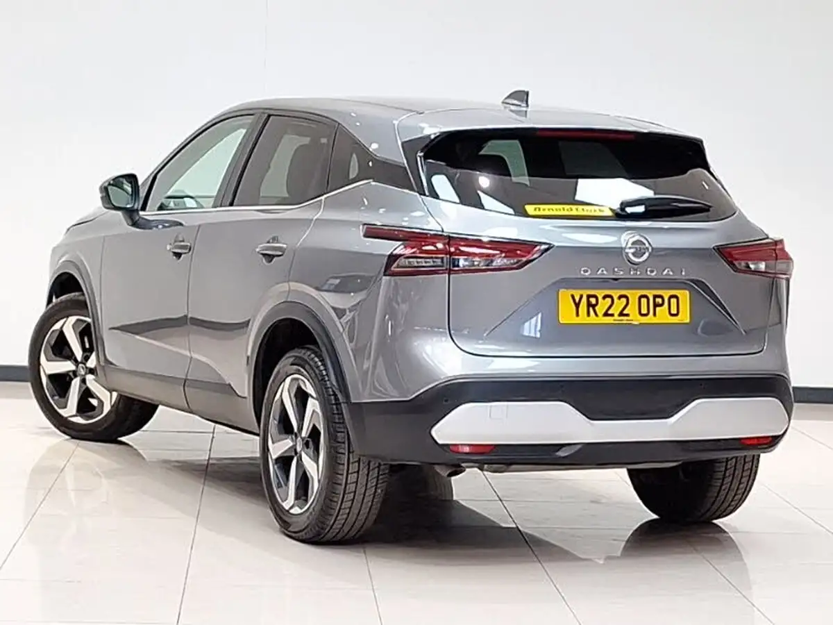 2022-nissan-qashqai-13-dig-t-n-connecta-158ps-big-1