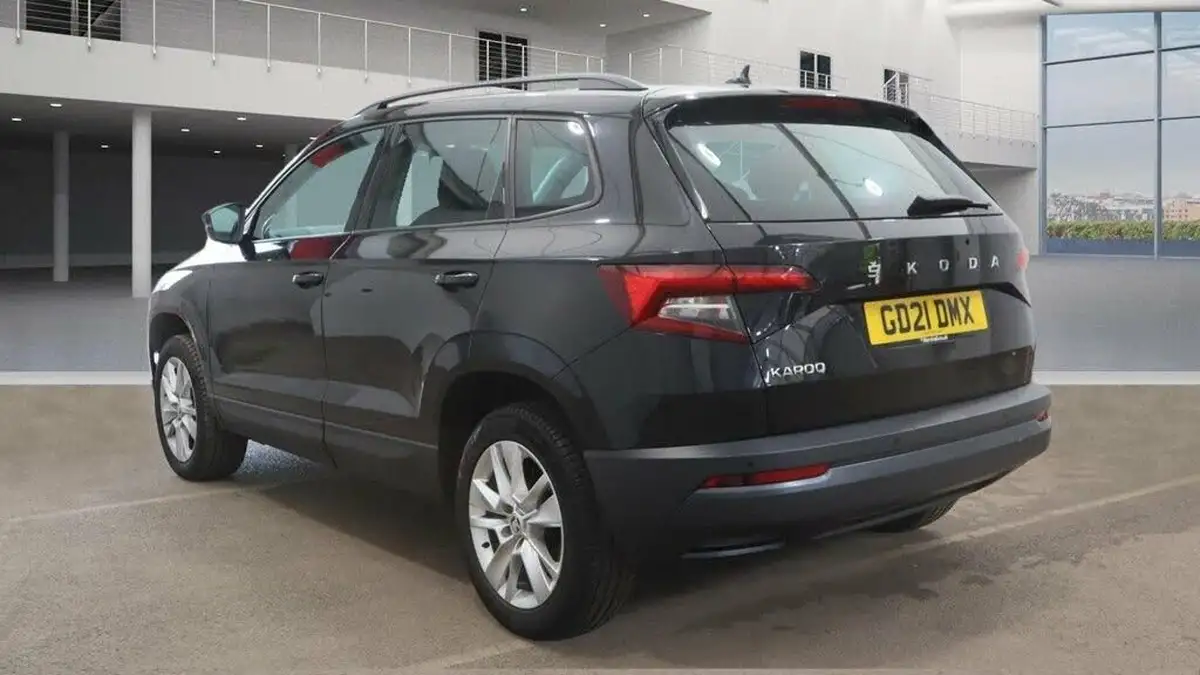 2021-skoda-karoq-15-tsi-se-technology-big-2