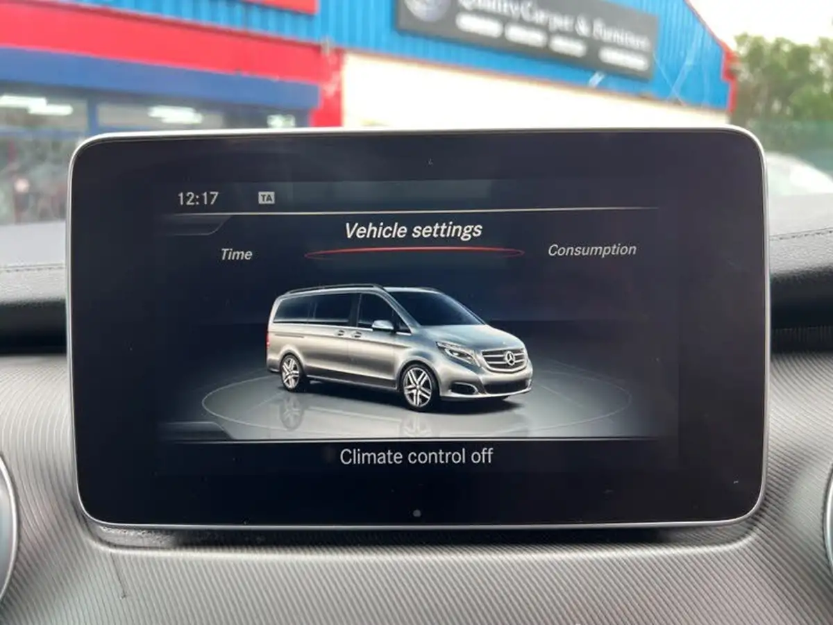 2018-mercedes-benz-v-class-21d-v220d-sport-big-16