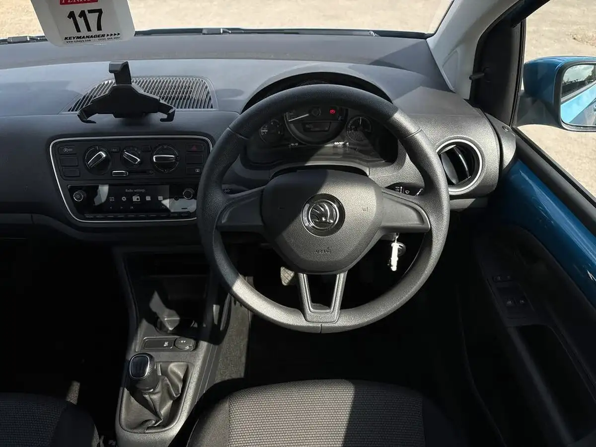 2019-skoda-citigo-10-se-3d-big-16