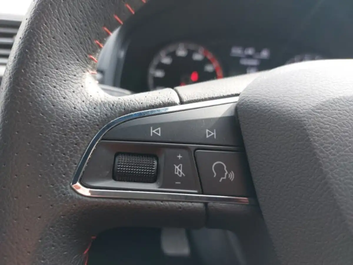 2021-seat-ibiza-10-tsi-fr-95ps-big-15
