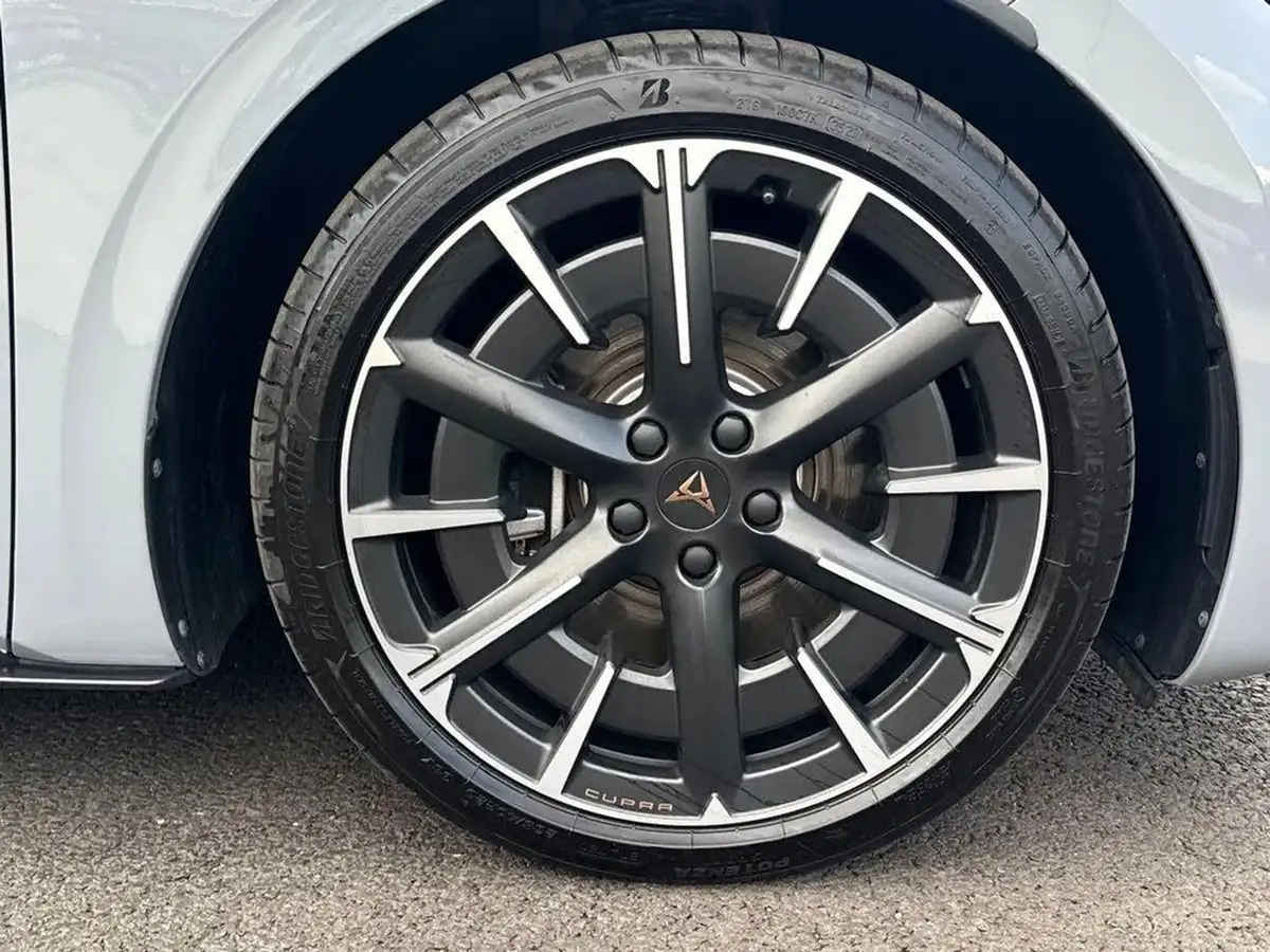 2024-cupra-born-e-v3-230ps-77kwh-e-boost-big-22