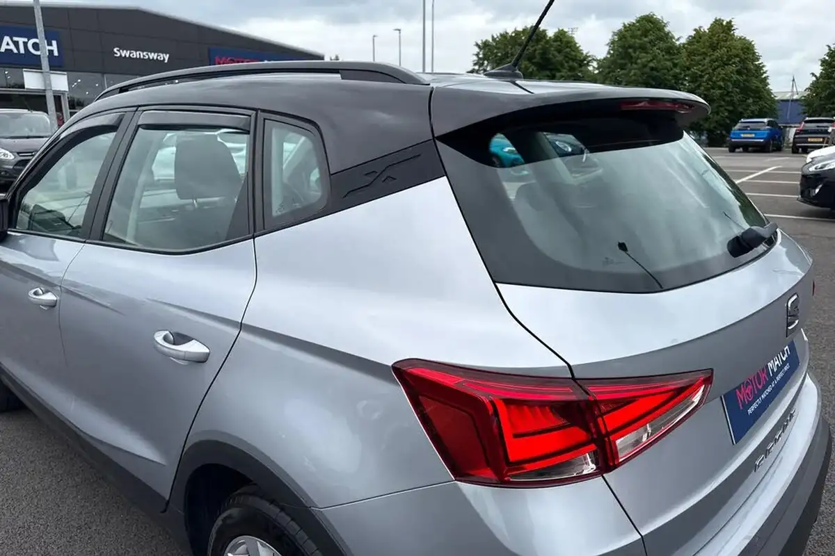 2019-seat-arona-16tdi-se-technology-lux-115ps-ss-big-30
