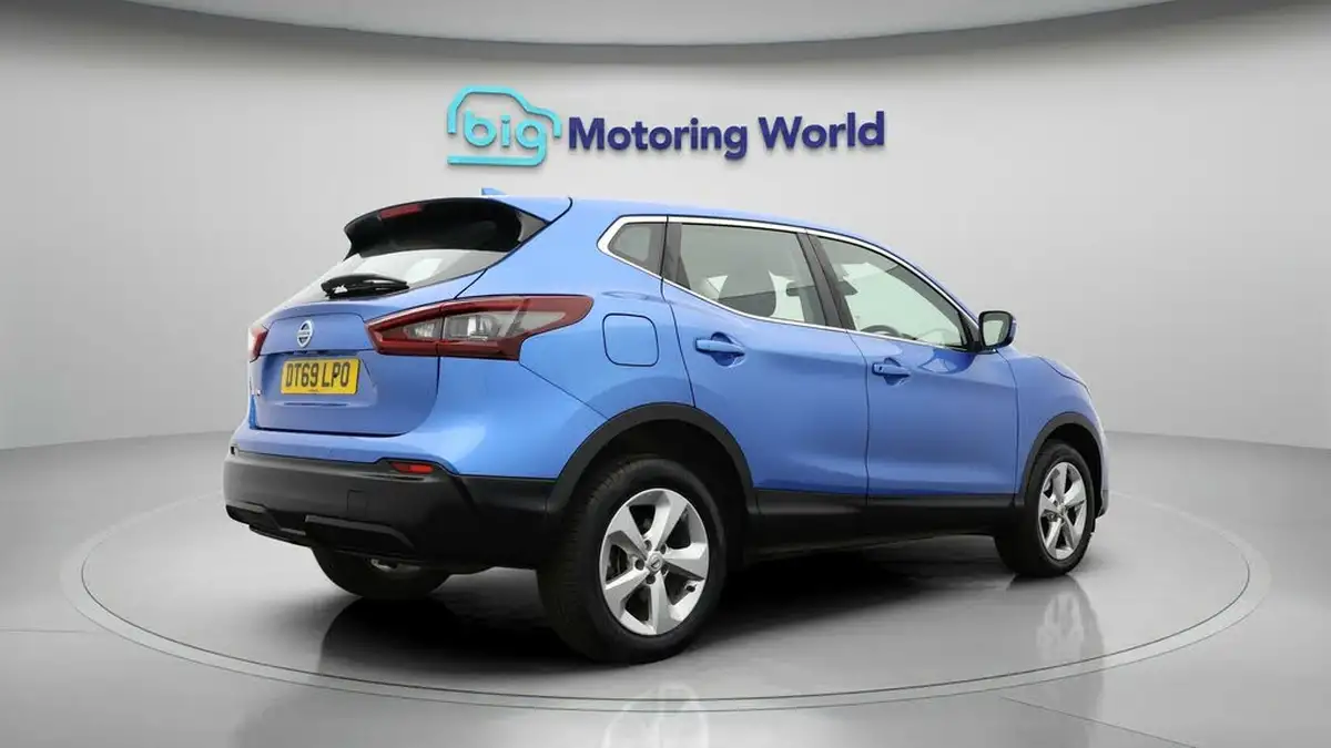 2020-nissan-qashqai-13-dig-t-acenta-premium-160ps-dct-big-6