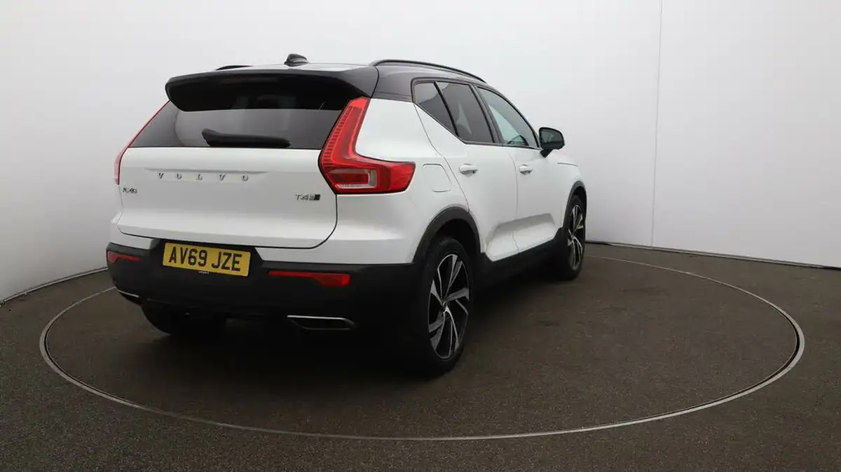 2019-volvo-xc40-20-t4-r-design-pro-awd-big-57