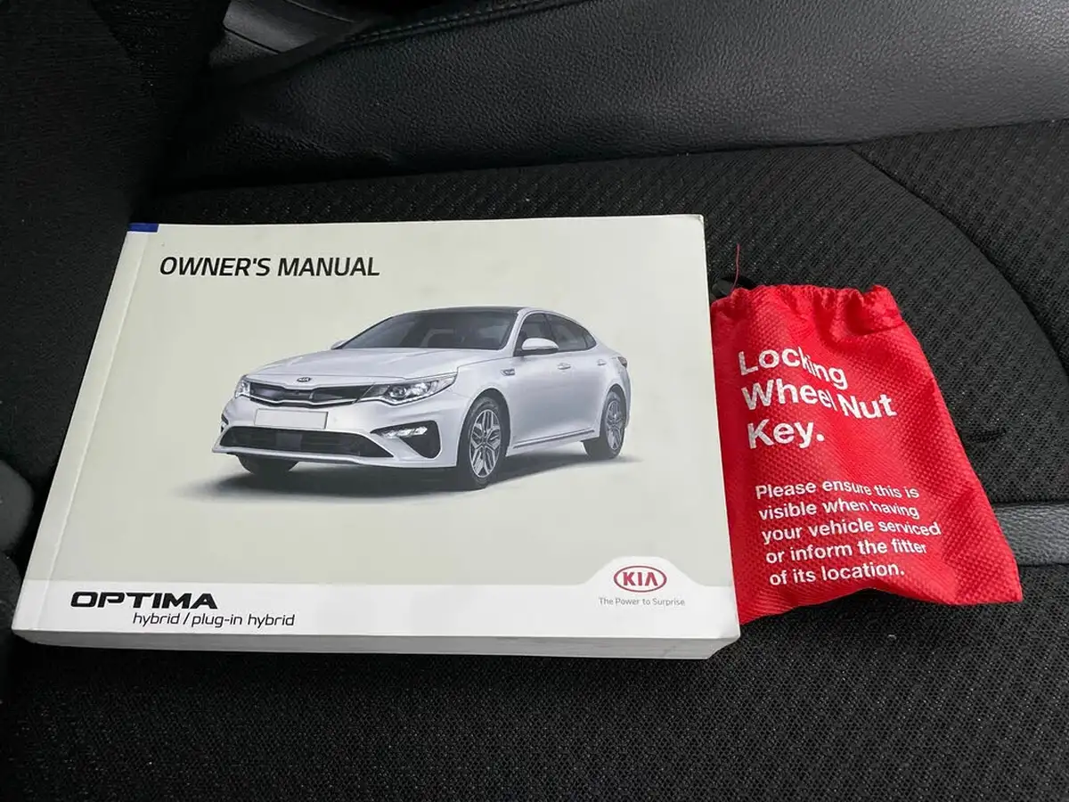 2020-kia-optima-20-gdi-phev-big-47