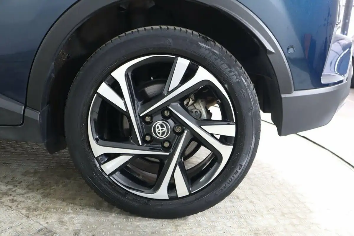 2023-toyota-c-hr-18-vvt-i-design-120bhp-big-30
