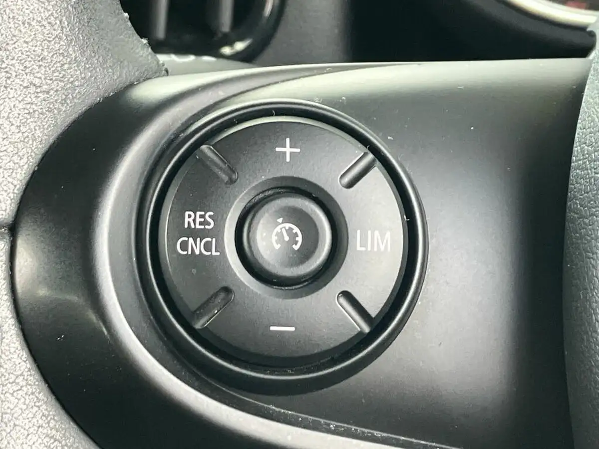 2020-mini-countryman-15-cooper-classic-big-18