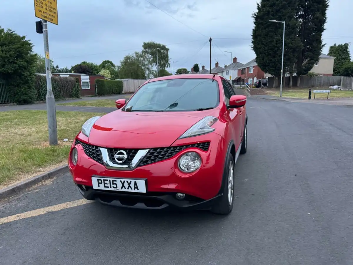 2015-nissan-juke-12-acenta-big-2