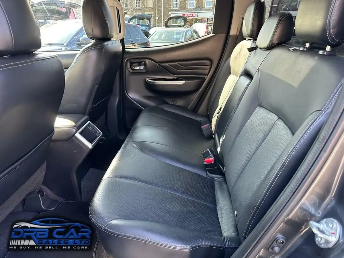 2020-mitsubishi-l200-22di-d-barbarian-big-20