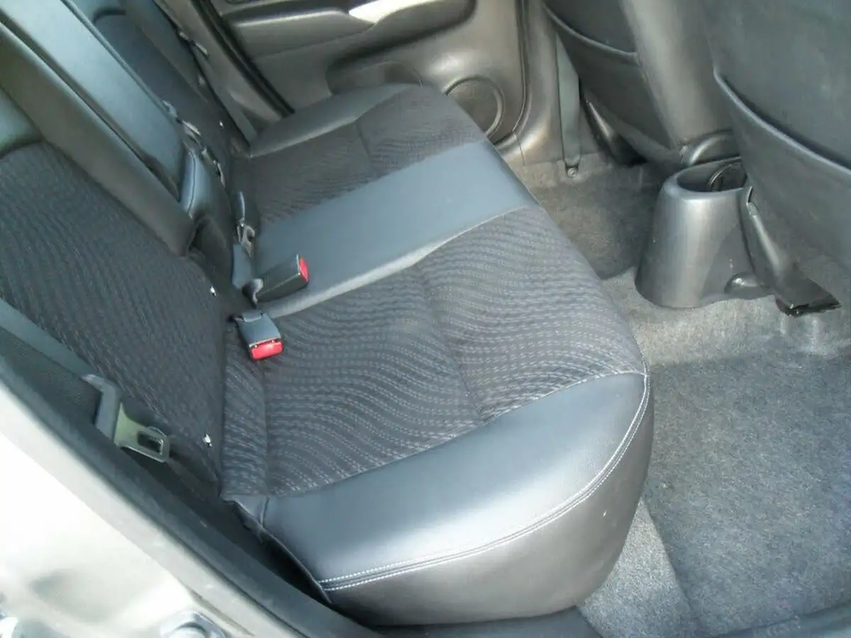 2015-nissan-note-12-tekna-big-62
