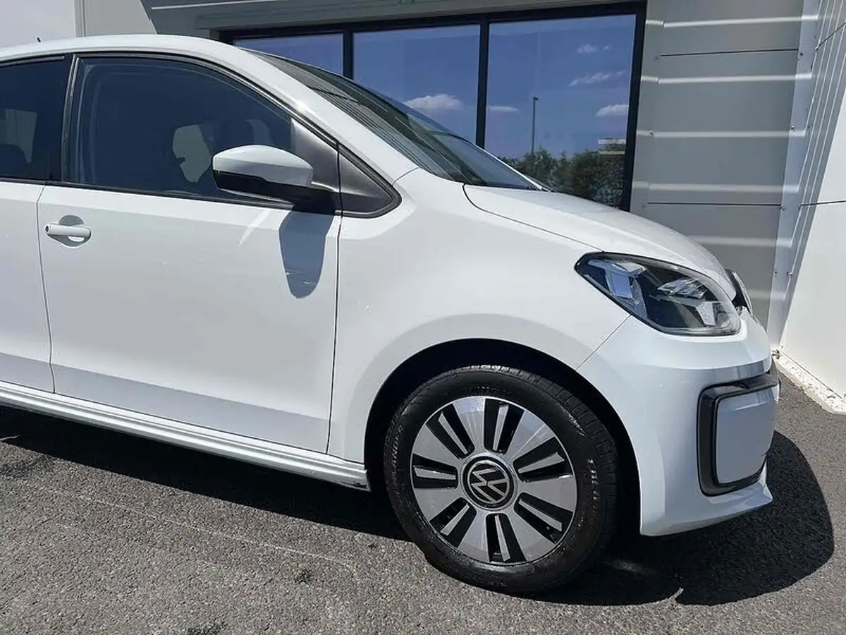 2022-volkswagen-up-e-e-up-big-12