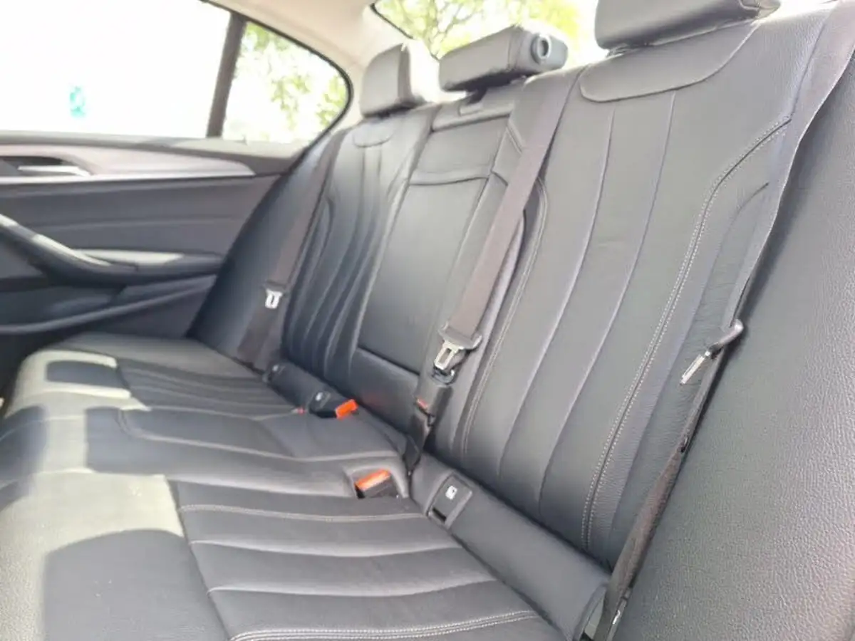 2017-bmw-5-series-20td-520d-se-190bhp-ss-saloon-4d-big-11