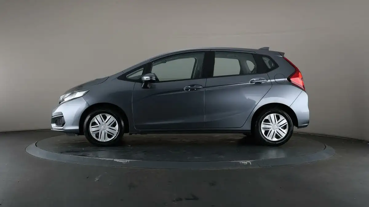 2019-honda-jazz-13-i-vtec-s-big-33
