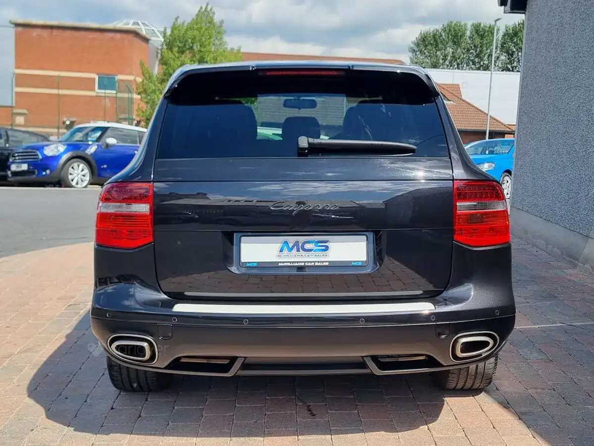 2009-porsche-cayenne-30td-big-3