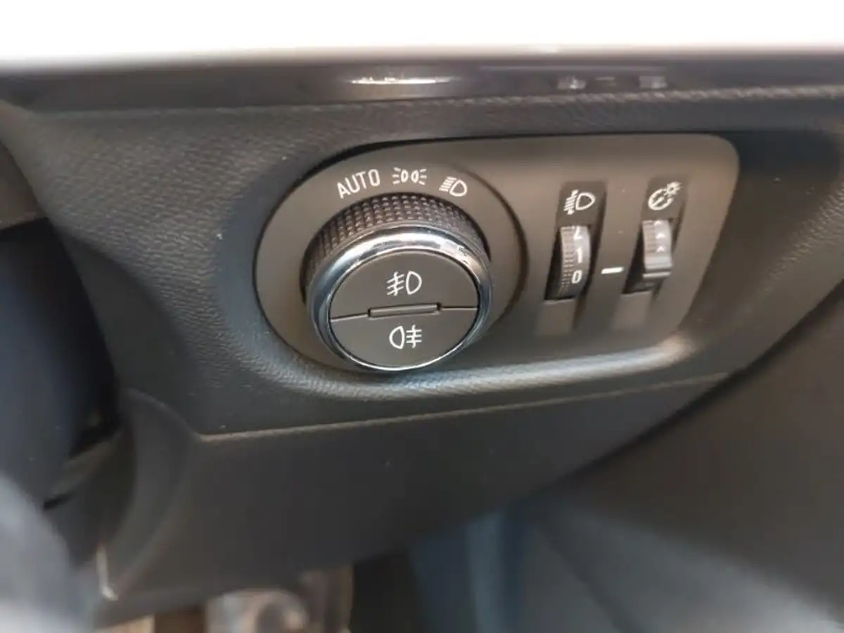 2022-vauxhall-mokka-12-elite-edition-100ps-big-18