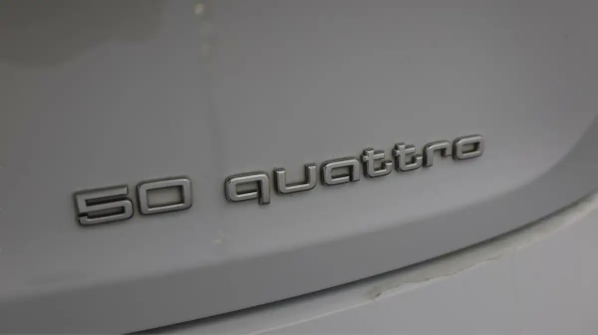 2020-audi-e-tron-50e-technik-big-20