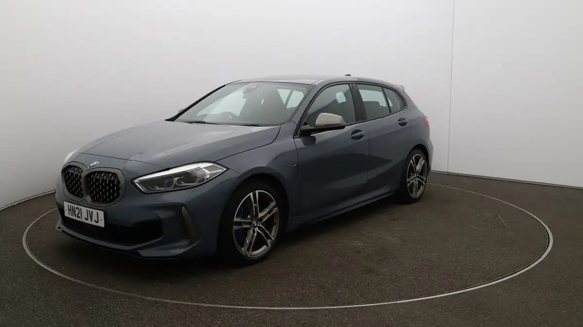 2021-bmw-1-series-20-m135i-xdrive-big-3