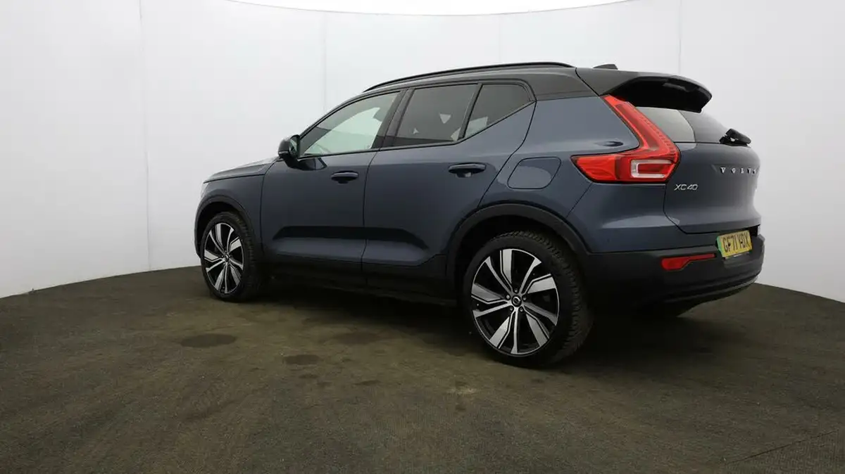 2021-volvo-c40-e-twin-recharge-pro-big-43