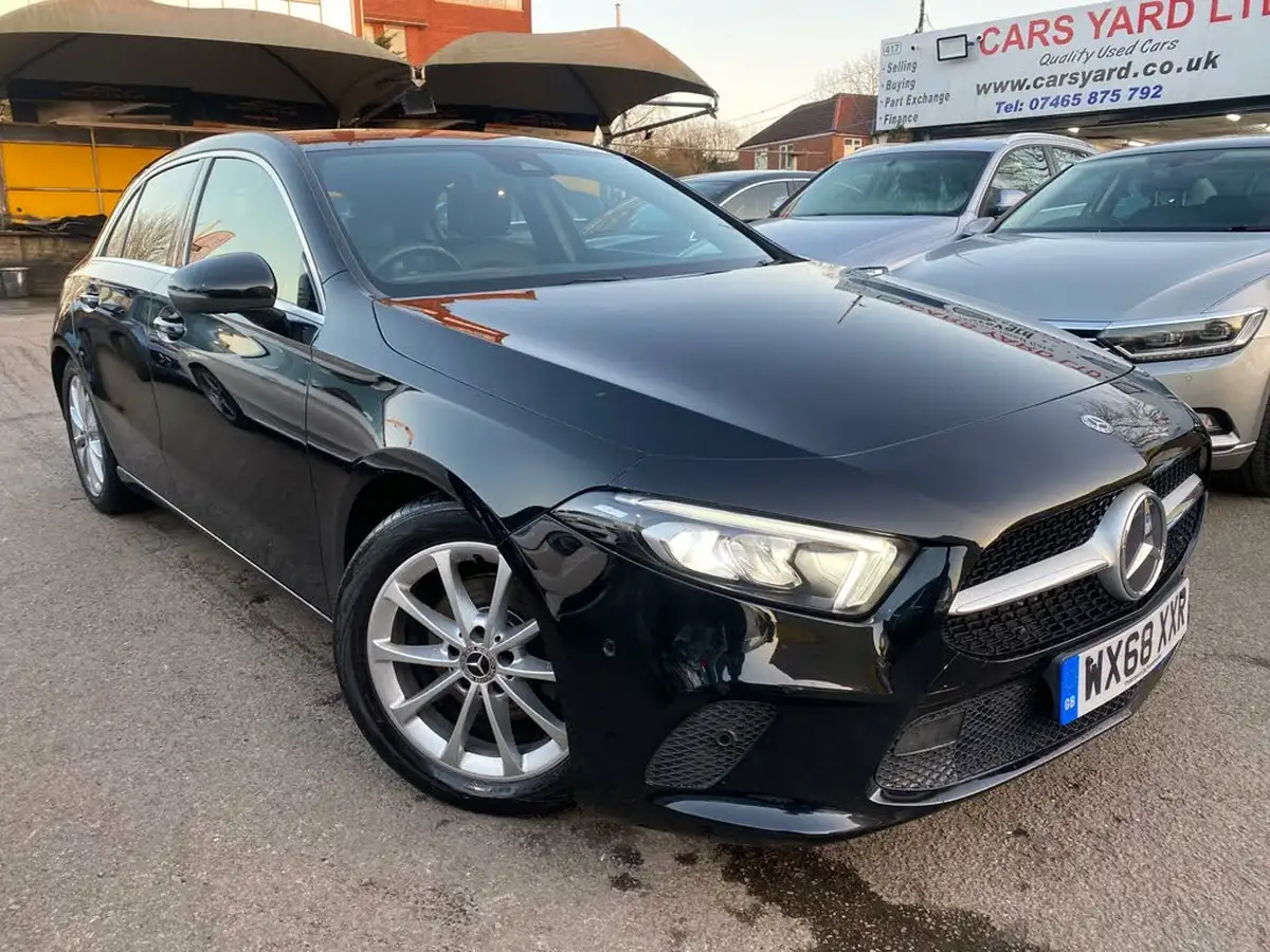 2018-mercedes-benz-a-class-13-a180-sport-executivess-7g-dct-big-3