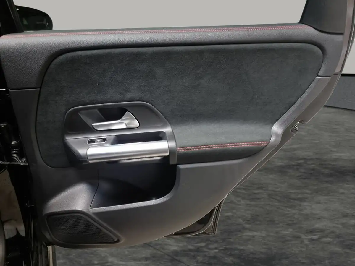 2023-mercedes-benz-b-class-13-b200-amg-line-executive-big-32