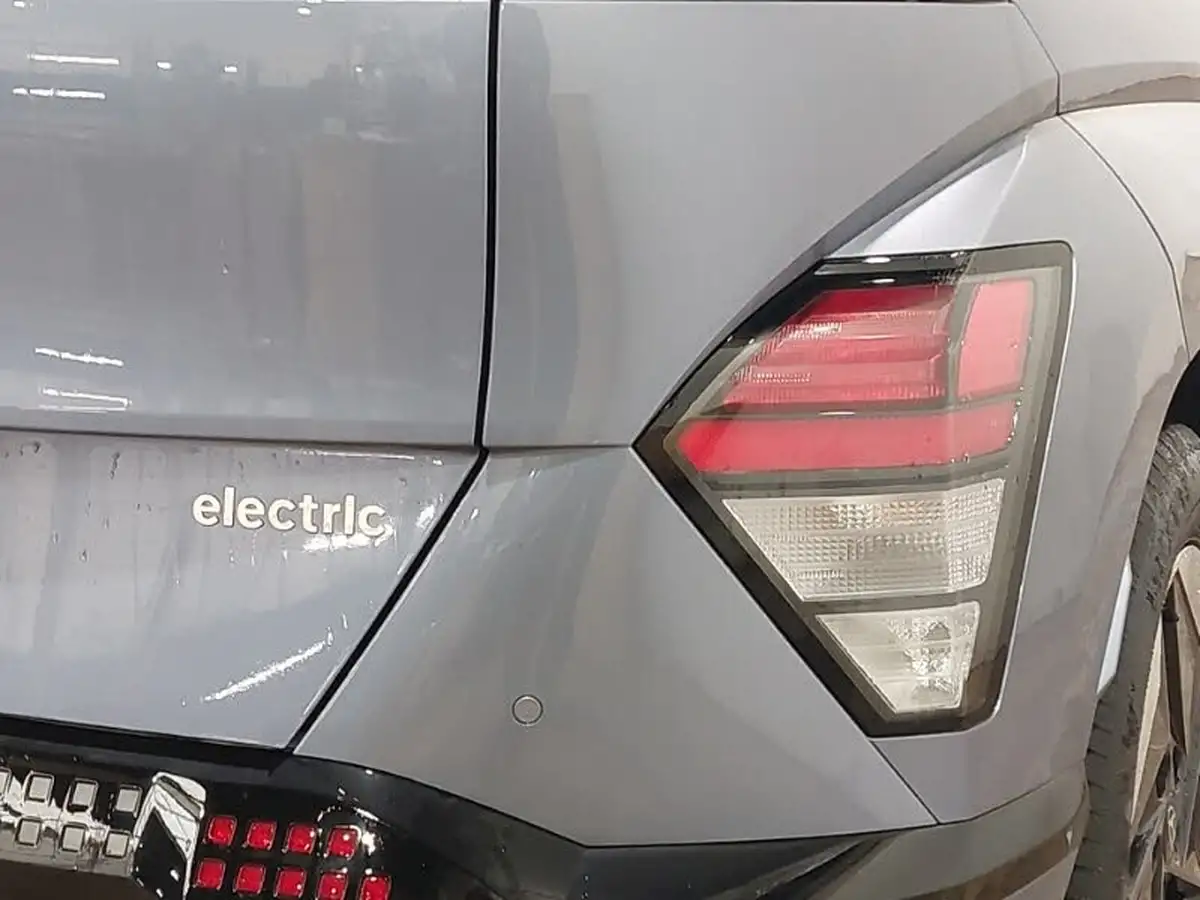 2024-hyundai-kona-e-advance-218ps-65kwh-big-15
