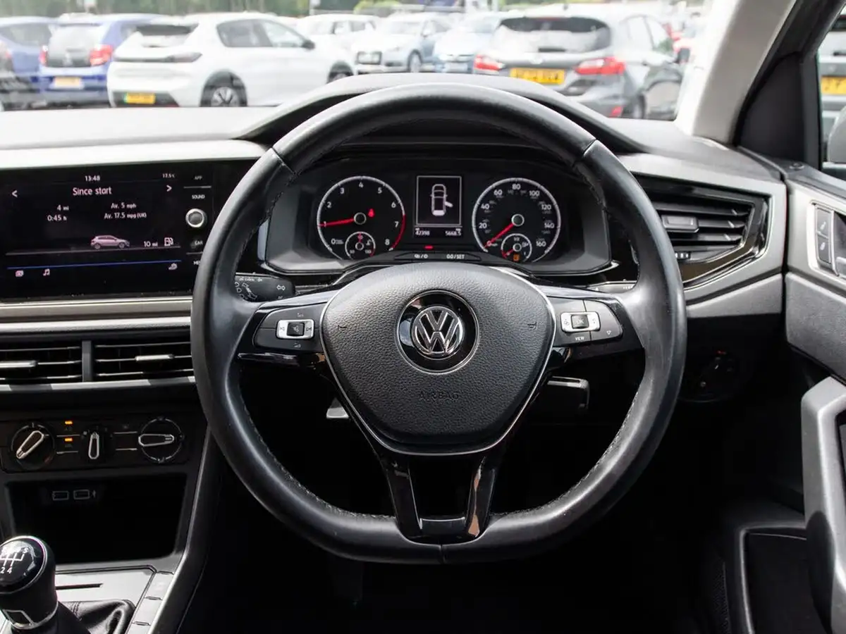 2019-volkswagen-polo-10-tsi-se-big-20