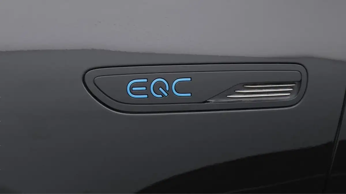 2023-mercedes-benz-eqc-e-eqc-400-amg-line-edition-big-20