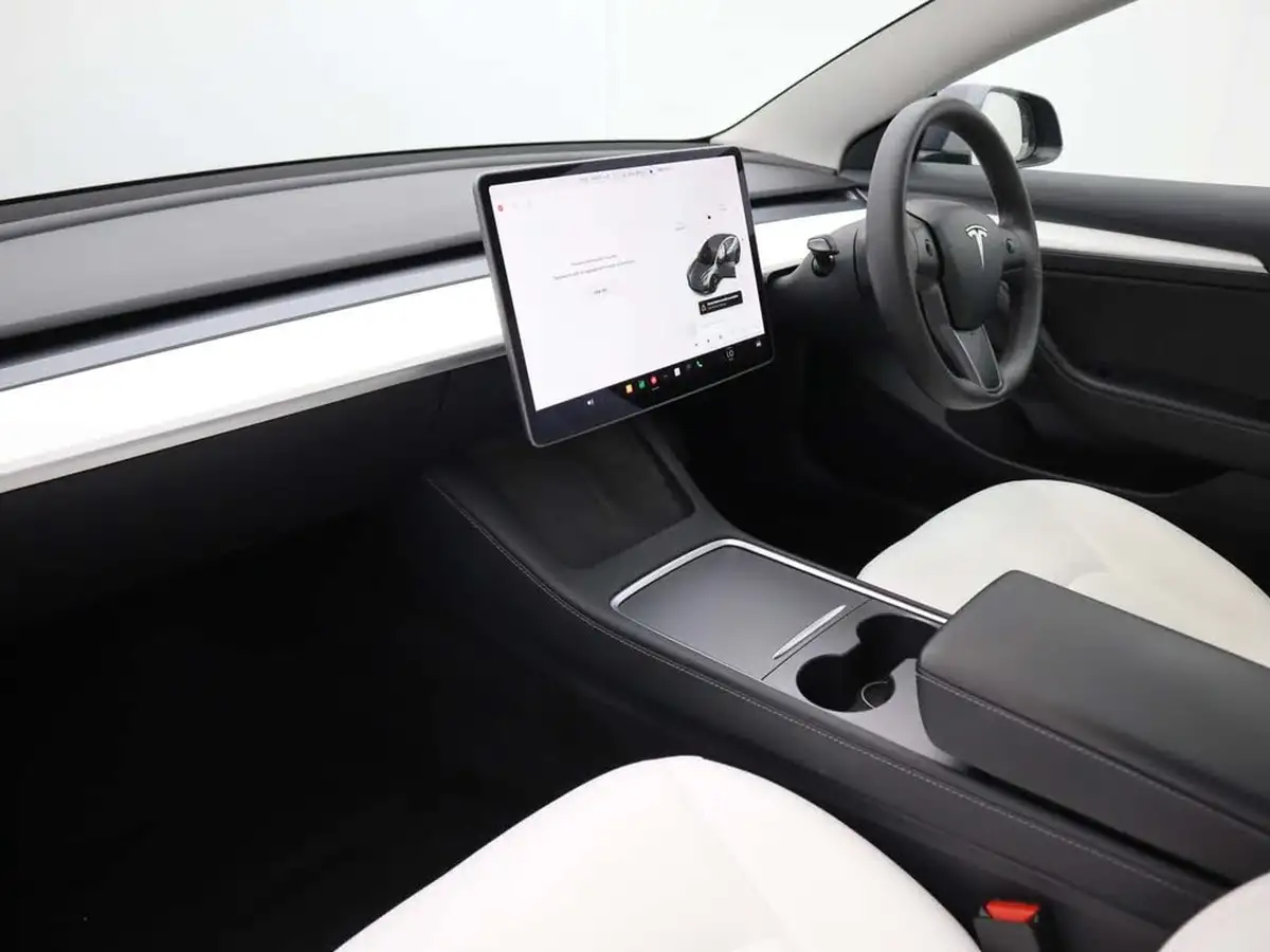 2021-tesla-model-3-e-long-range-4x4-big-16