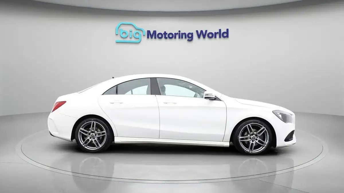 2018-mercedes-benz-cla-16-cla-180-amg-line-edition-coupe-4d-big-9