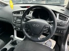2013-kia-ceed-16crdi-4-sportswagon-small-21