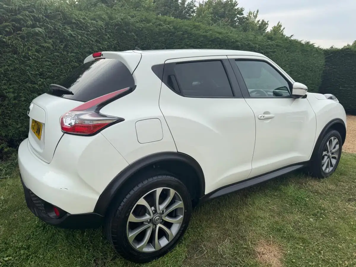 2017-nissan-juke-12-tekna-ss-big-2
