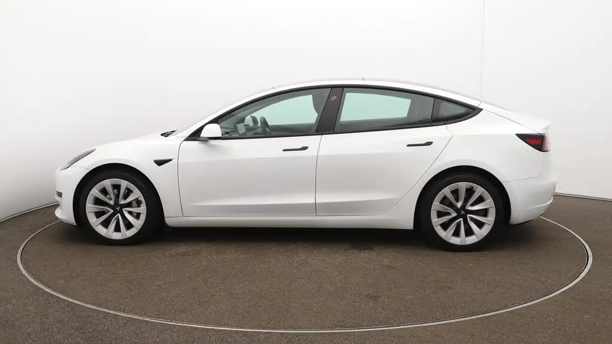 2021-tesla-model-3-e-standard-plus-big-63