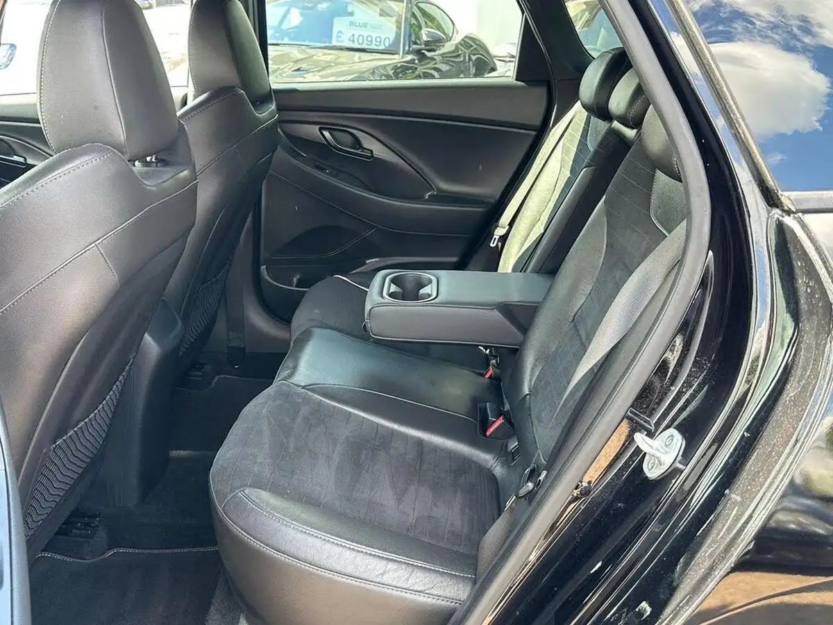 2019-hyundai-i30-n-20-t-gdi-n-performance-hatchback-big-32