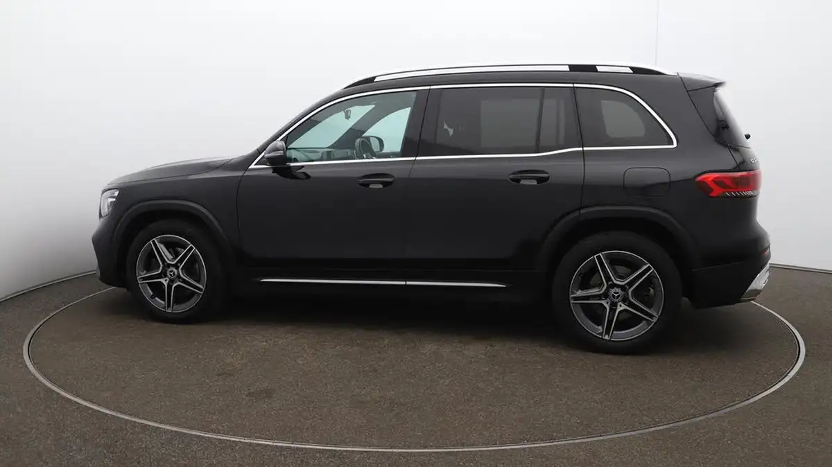 2021-mercedes-benz-glb-class-13-glb200-amg-line-8g-tronic-big-49