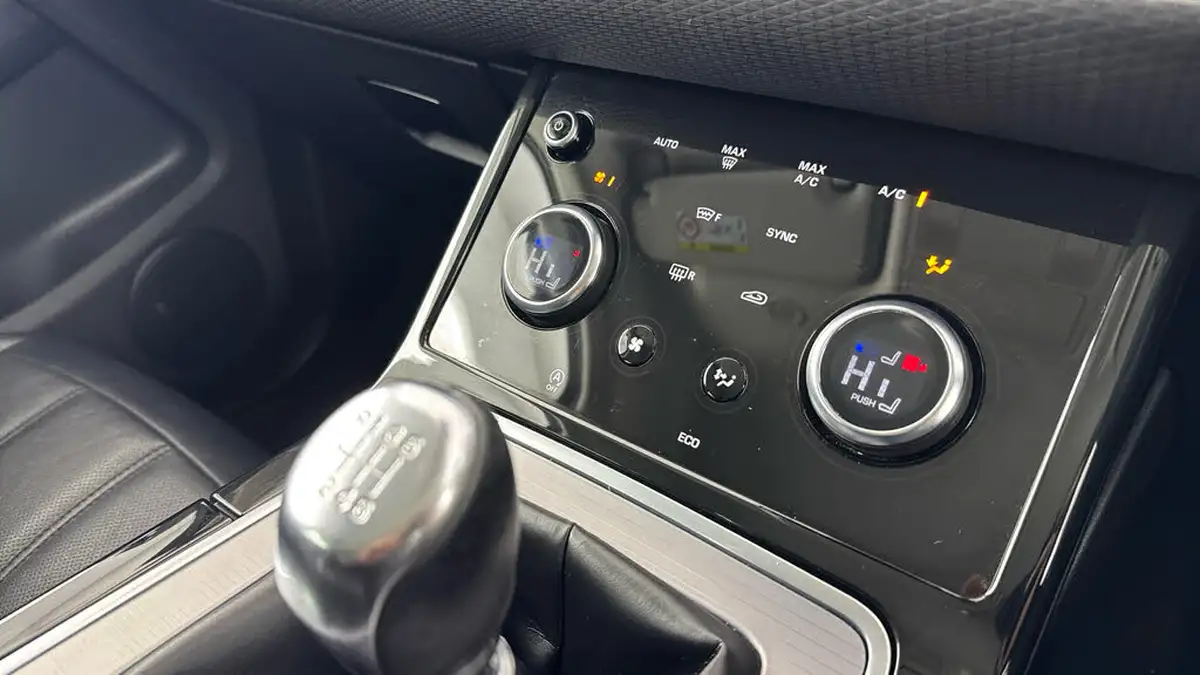 2021-land-rover-range-rover-evoque-20-d165-s-big-18