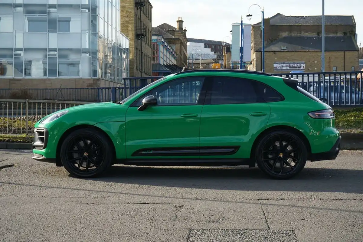 2023-porsche-macan-29-v6-gts-big-7