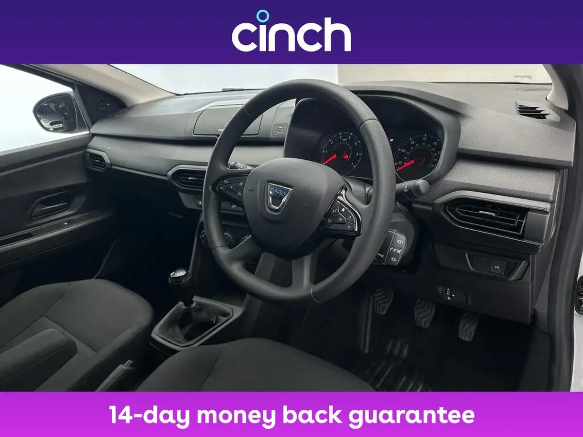 2022-dacia-sandero-10-tce-essential-90bhp-big-11