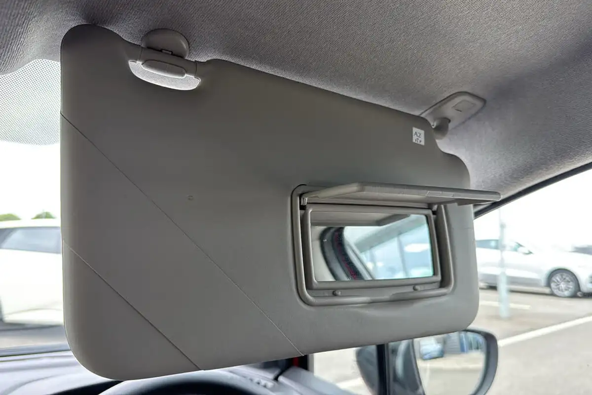 2017-nissan-micra-09-ig-t-tekna-big-37