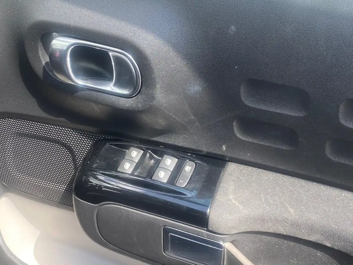 2018-citroen-c3-12-puretech-feel-82ps-big-16