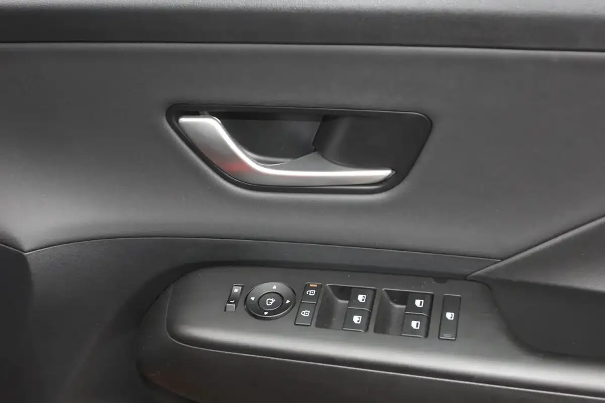 2024-hyundai-kona-16-gdi-ultimate-141ps-dct-big-18