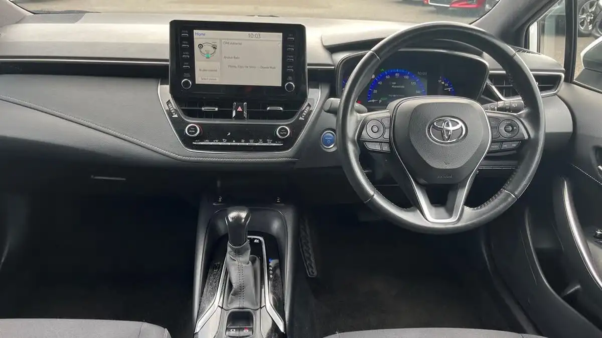 2022-toyota-corolla-18-vvt-i-icon-120bhp-spare-wheel-touring-sports-5d-big-4