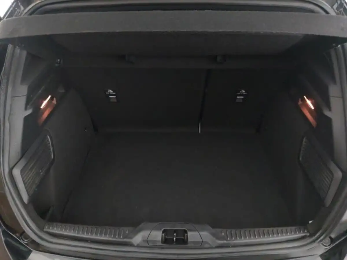 2018-ford-focus-10t-st-line-x-125ps-hatchback-big-7