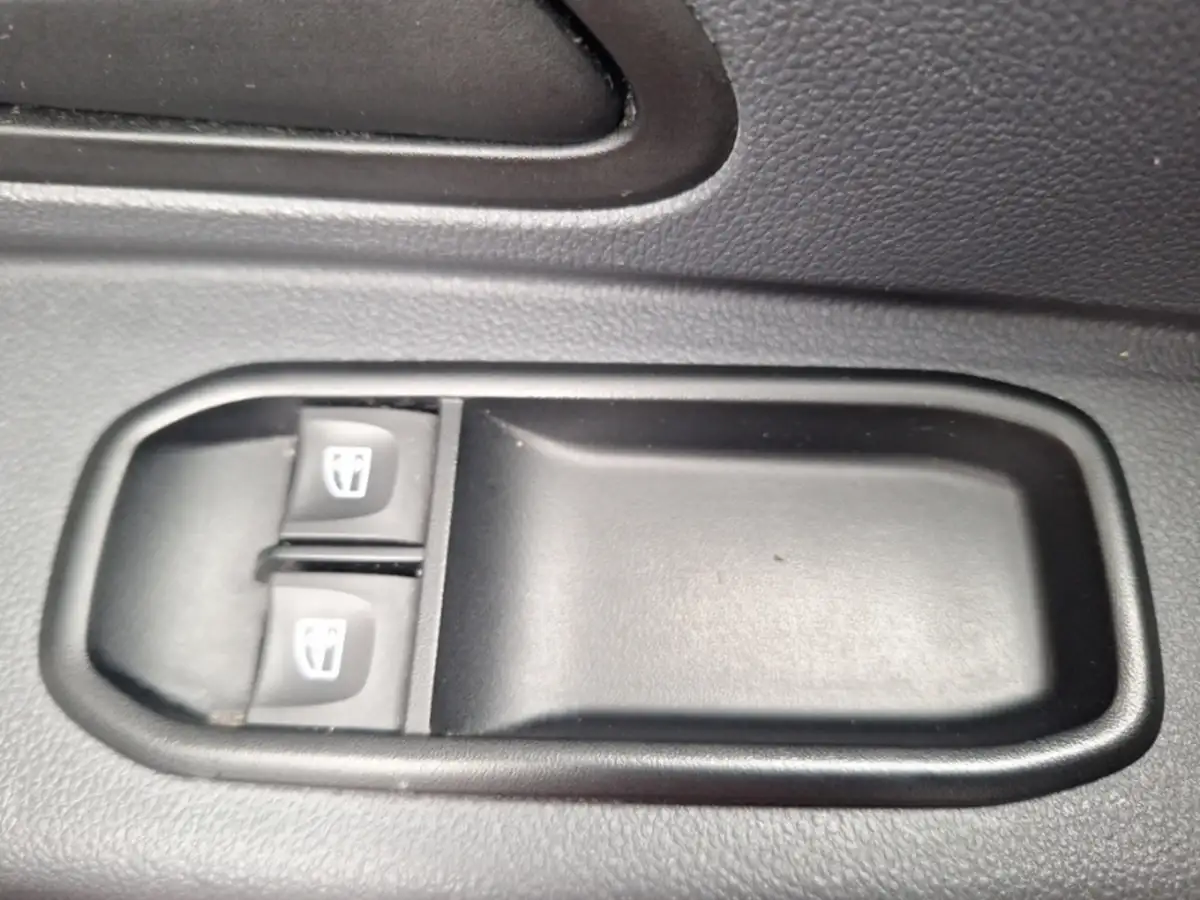 2024-dacia-sandero-stepway-10-tce-expression-90bhp-big-10