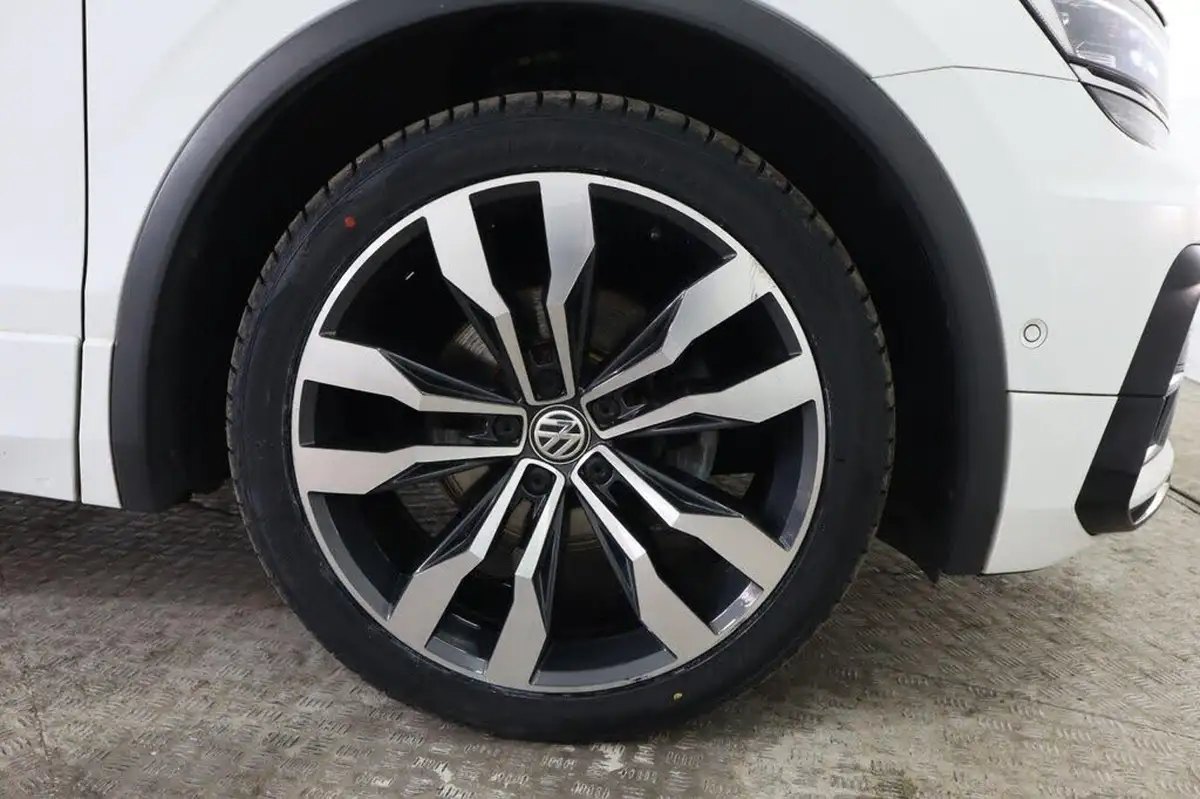 2020-volkswagen-tiguan-20-tsi-sel-230ps-big-29