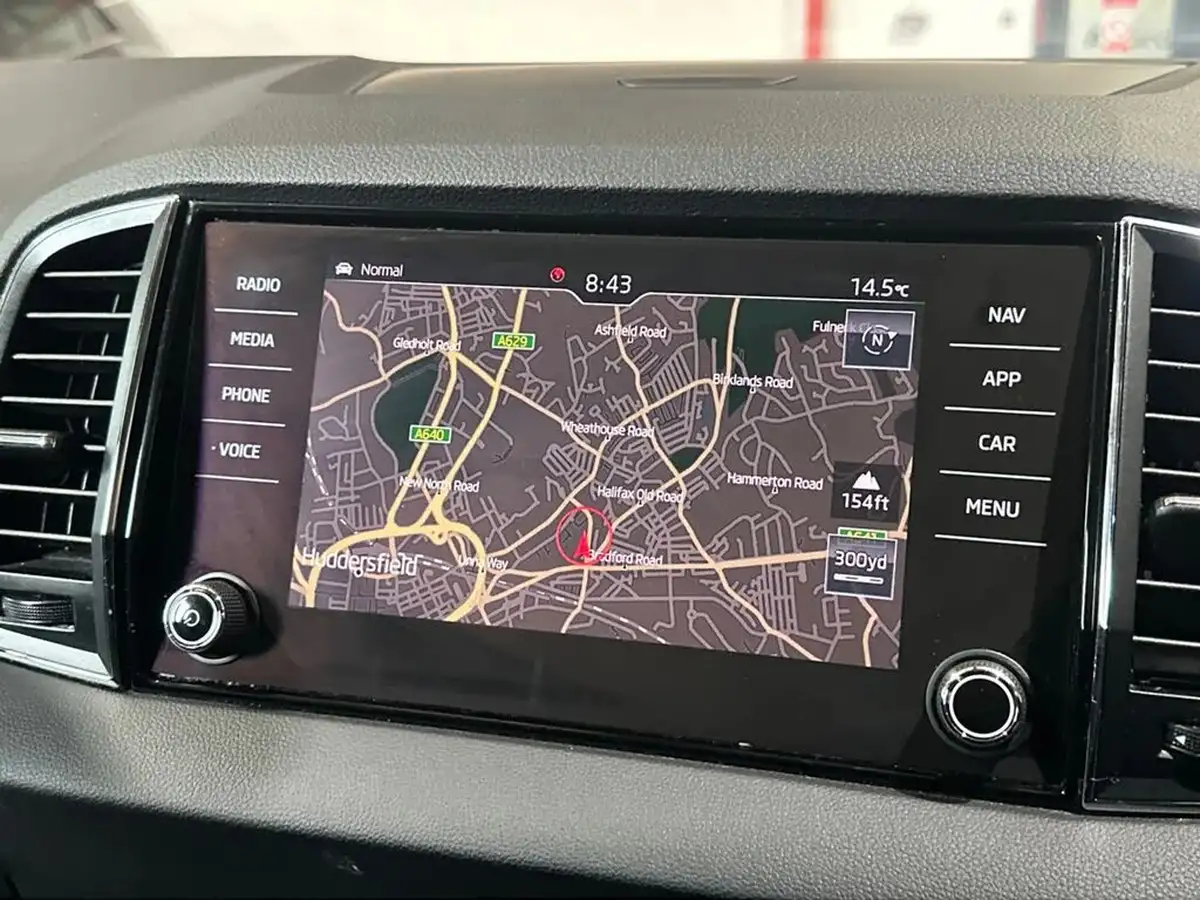 2020-skoda-karoq-15-tsi-se-l-big-10